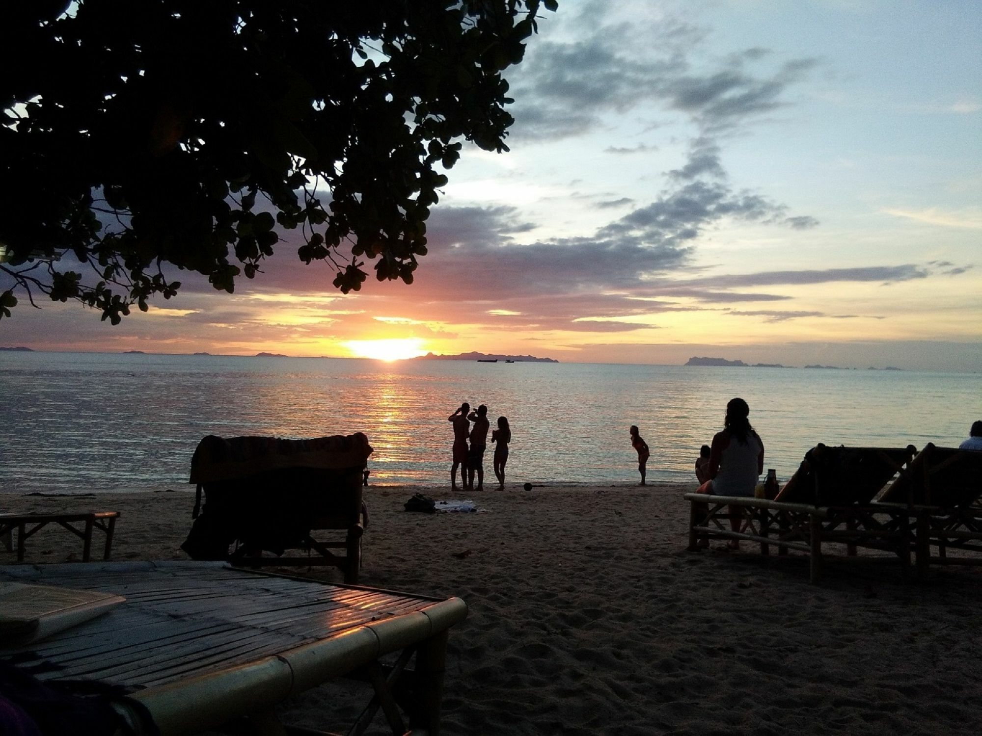 I Talay Beach Bar & Cottage Taling Ngam Exteriör bild