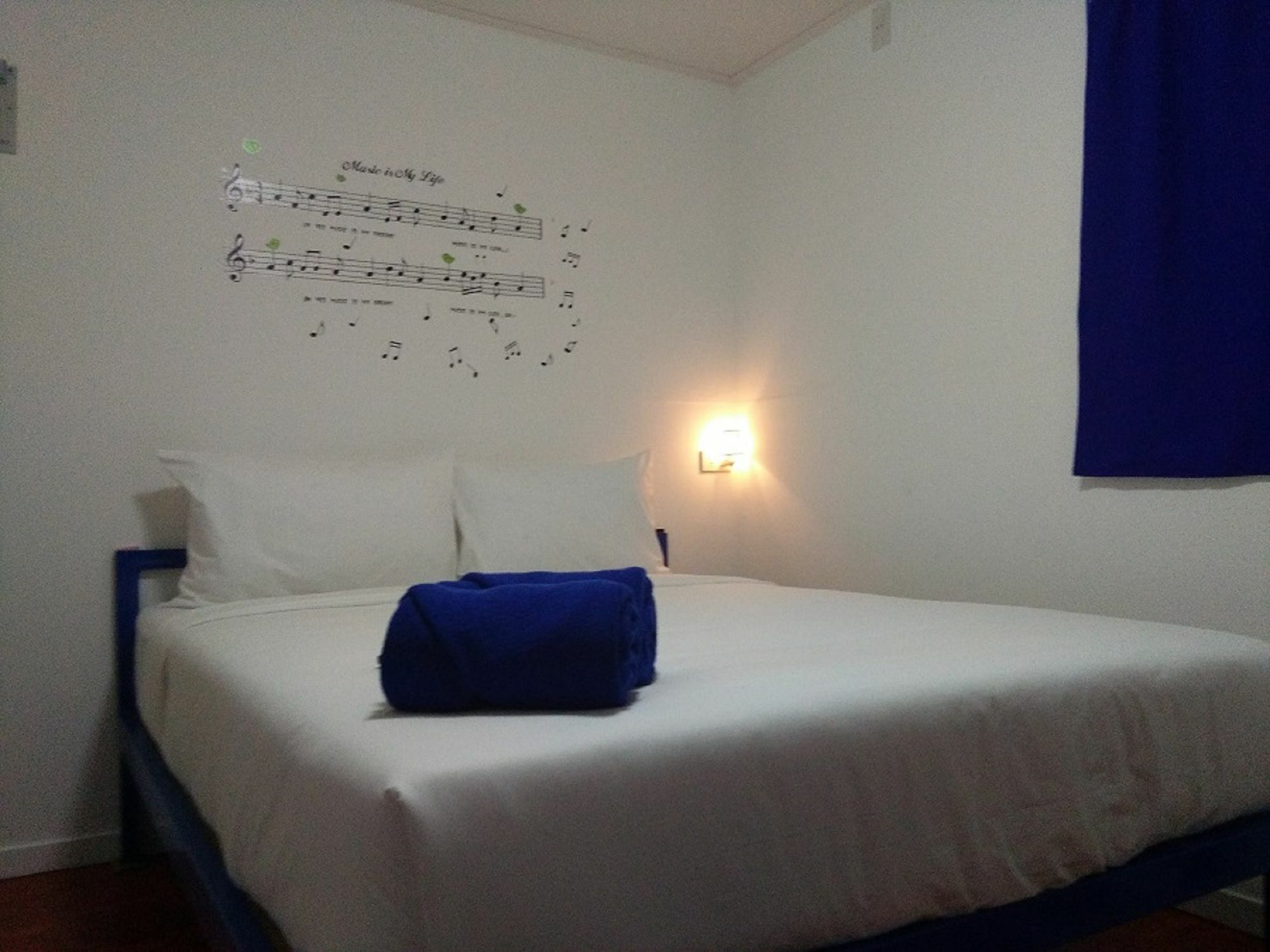 I Talay Beach Bar & Cottage Taling Ngam Exteriör bild